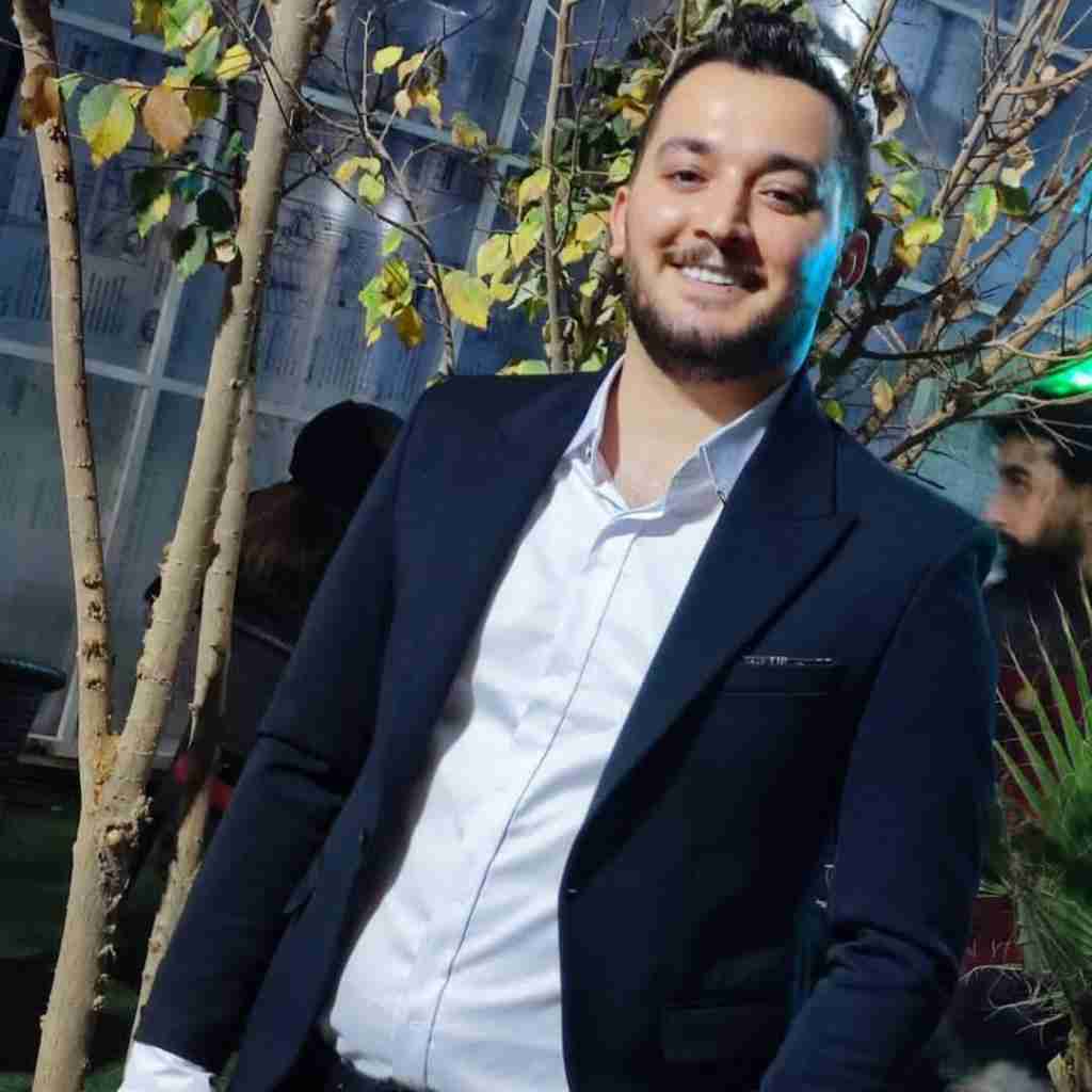 هومن آدینه فراموشی