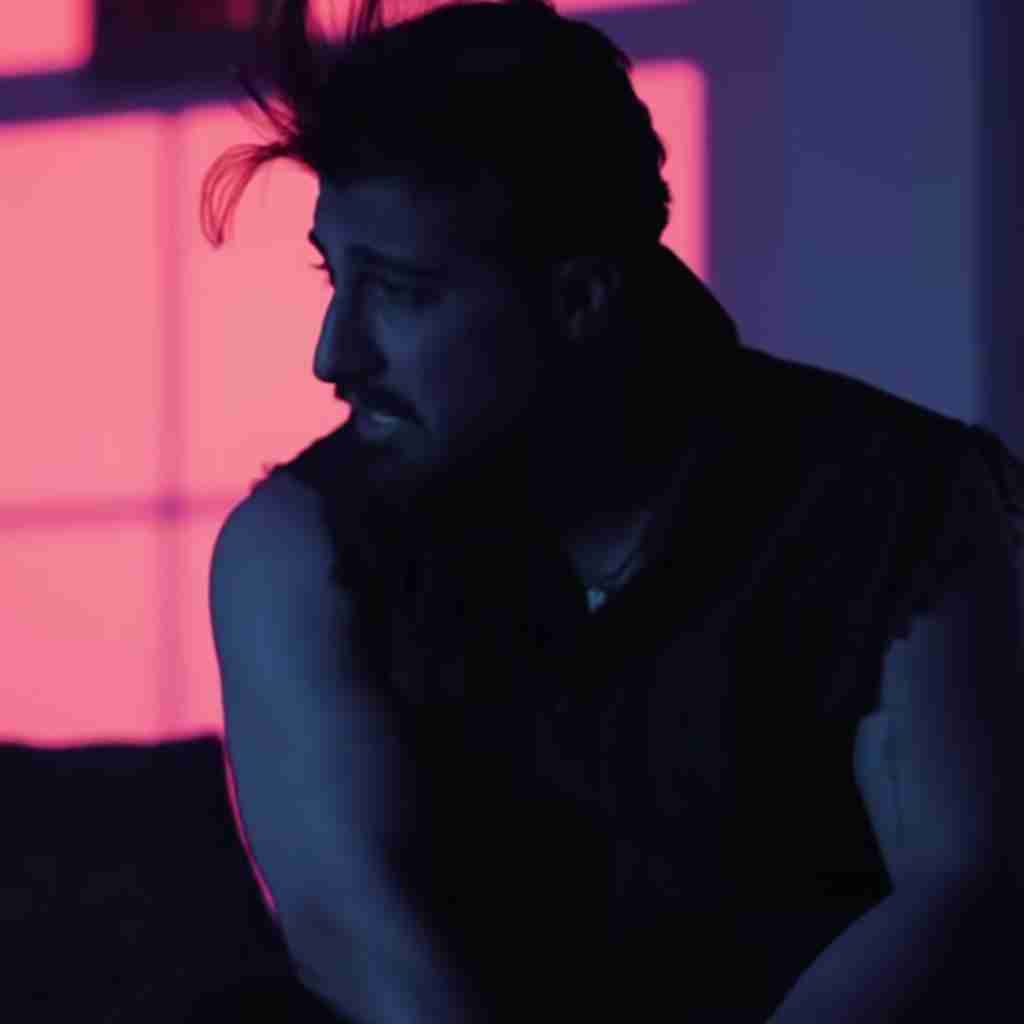 امیر لیام آسمان دلگیره مغزم درگیره