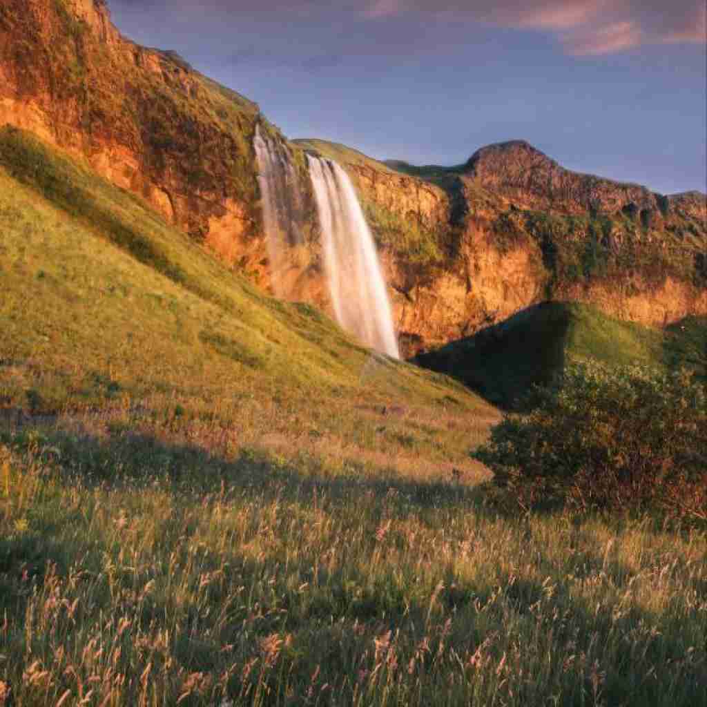 دوتا دستام رو دنده هاتن من دنده خور دنده هاتم