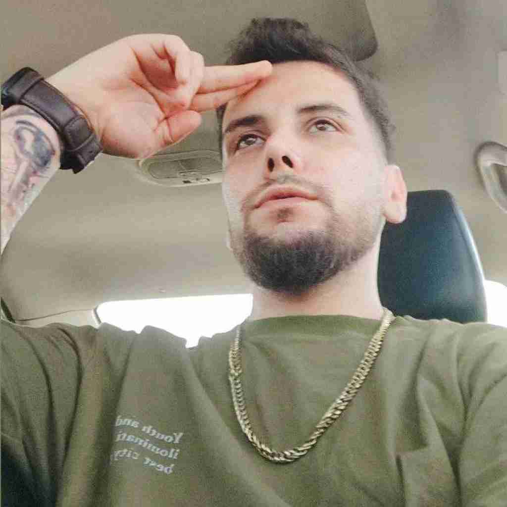 ارشاد برا من میگیری قیافه با اینکه اشتباهت بود