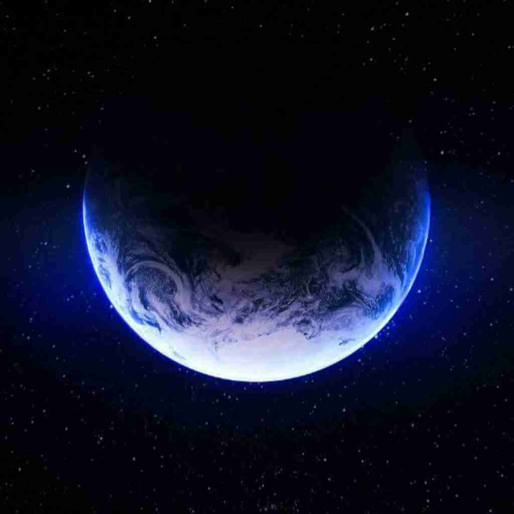 یه نگاه کردی و رفتی ساده تو قلبم