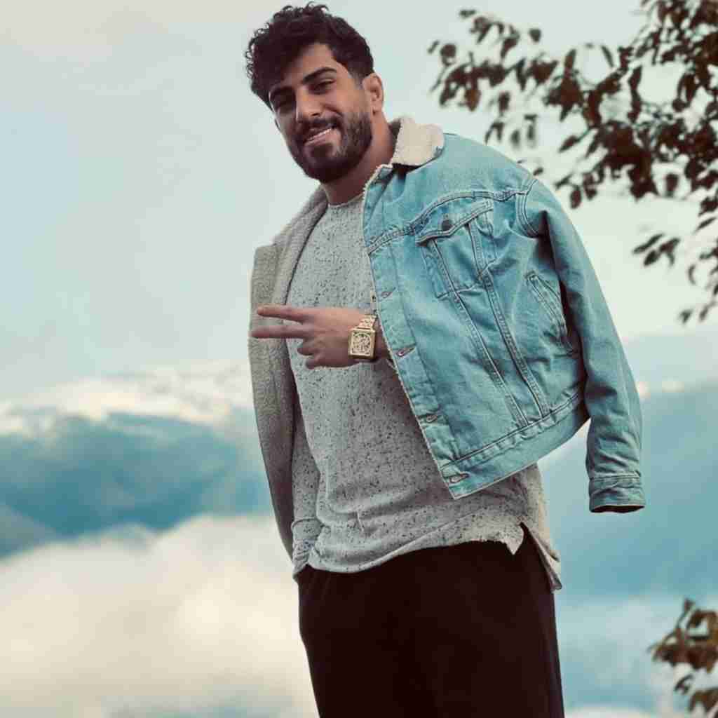 محمد کجوری بنام نامی یزدان با من گهری با من گهر نباش