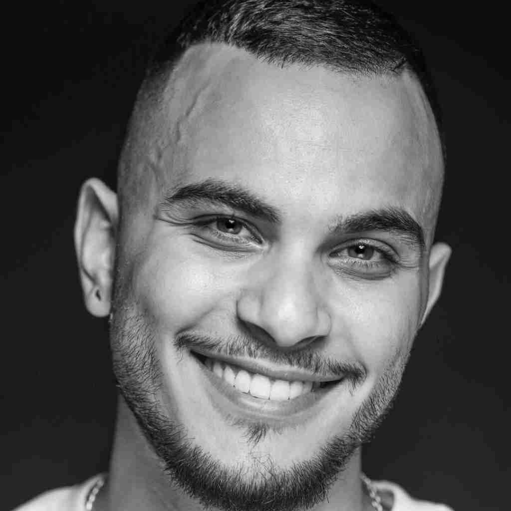 مهیار تو اصلا باهام قهر کن همه روزو شبای منو