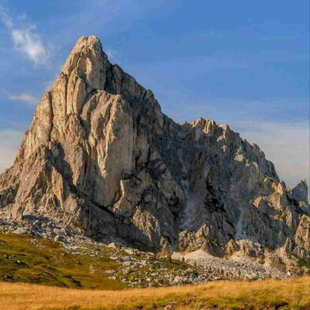 میره اکسپلور میزارم پست هر بار