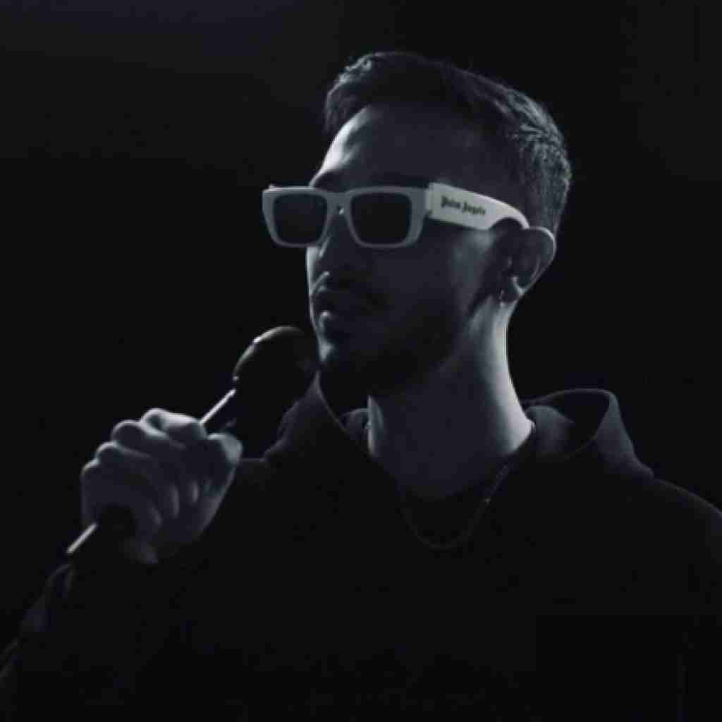 مستر کیارش تمومش کن