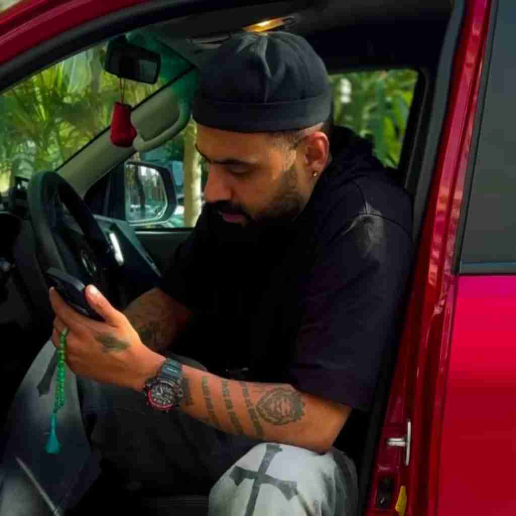 رضا شیری شده تکراری همه چی نمیده هیچ چیزی حال خوبی