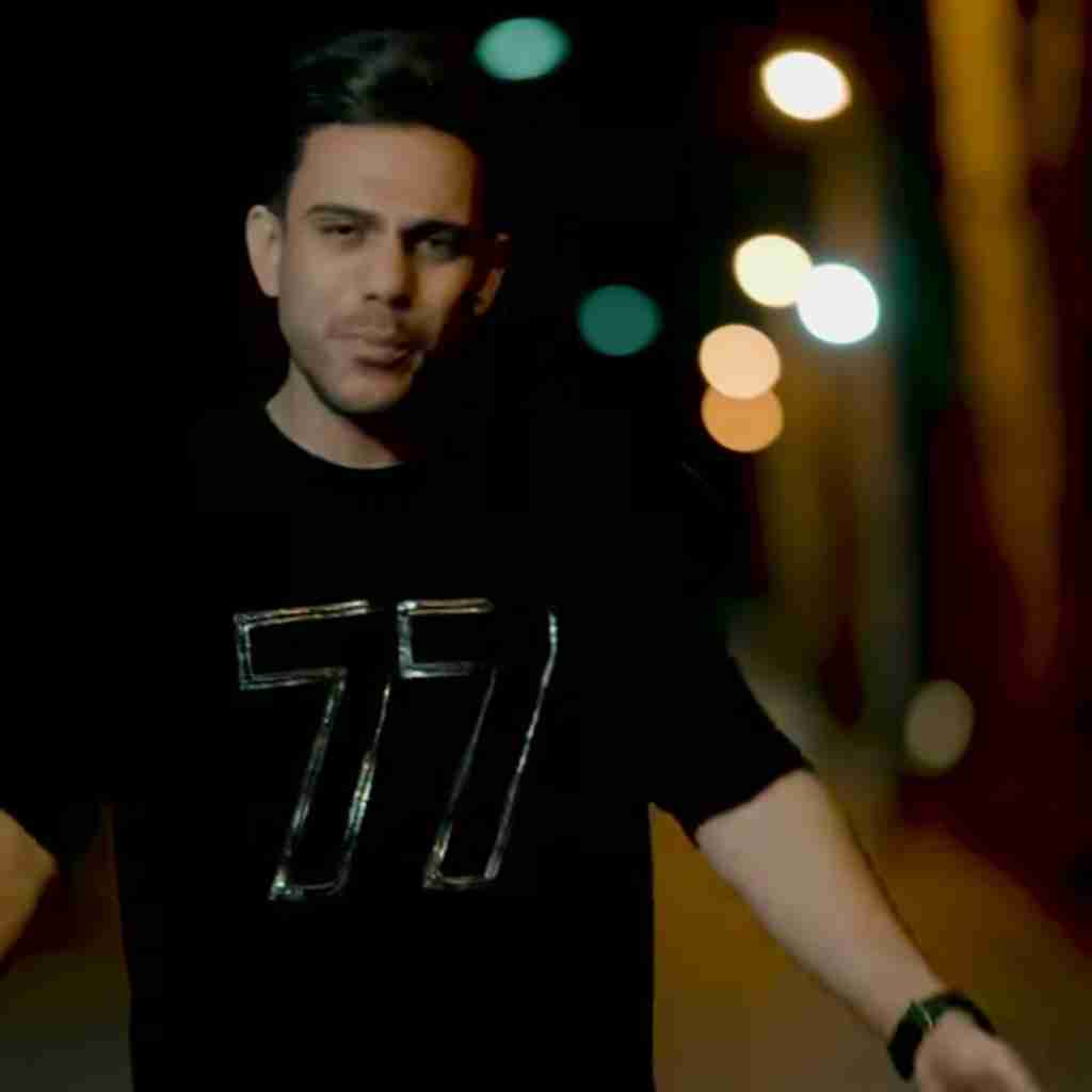 پیام عباسی تو ای ده متری صد کیلومتر راه رفتم