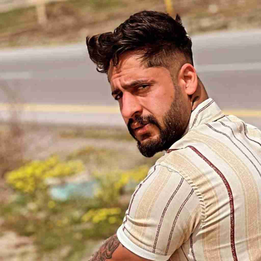 ساواش بزن بریم گل من گل خوشگل من یه چالوس دوتایی