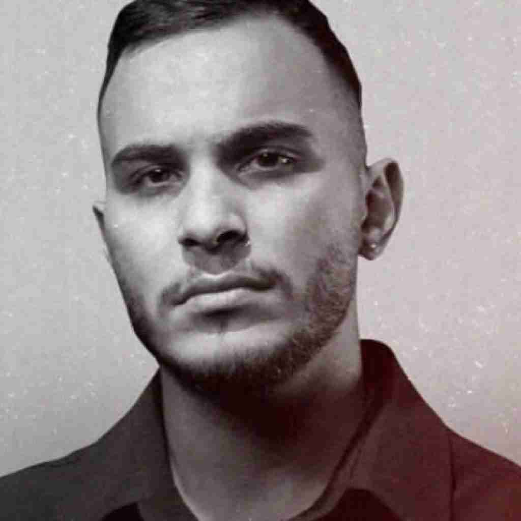 مهیار فقط باش