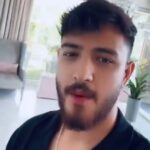 دانلود آهنگ از هر طرف میرم بستست راهم چیزی ندارم از امیر آرسین