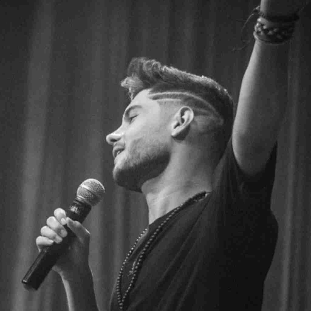 مرداد چرا استرس داری چرا دستات میلرزه