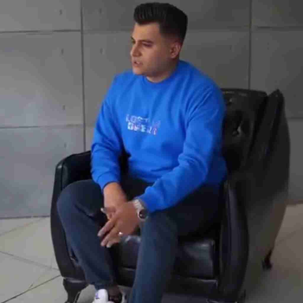 رامین کرمی دلم بارون هوای ابری میخواد تنم سرد