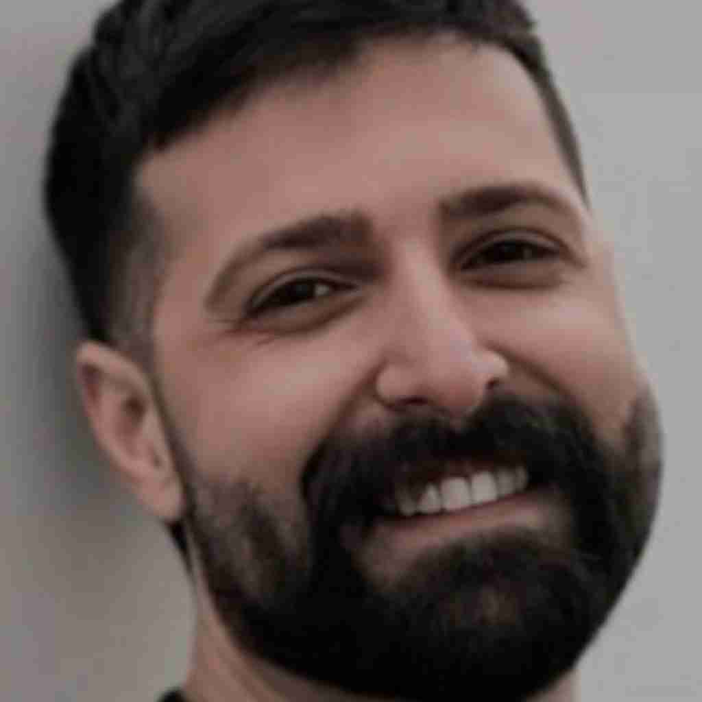 حمید هیراد کسی که حرف و دلش یکی نیست