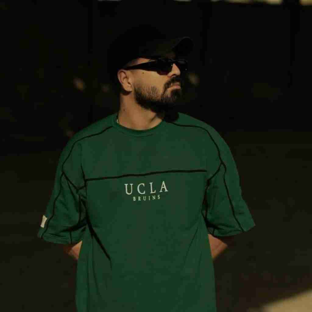 عادل میرزایی خودتم نمیدونی چقدر قشنگ میخندی