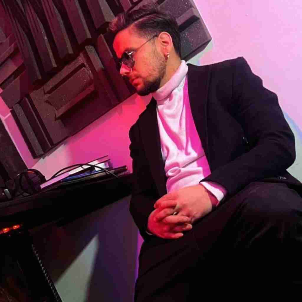 ارشاد دیگه بدجوری خورد به پرم منم بلد بودم