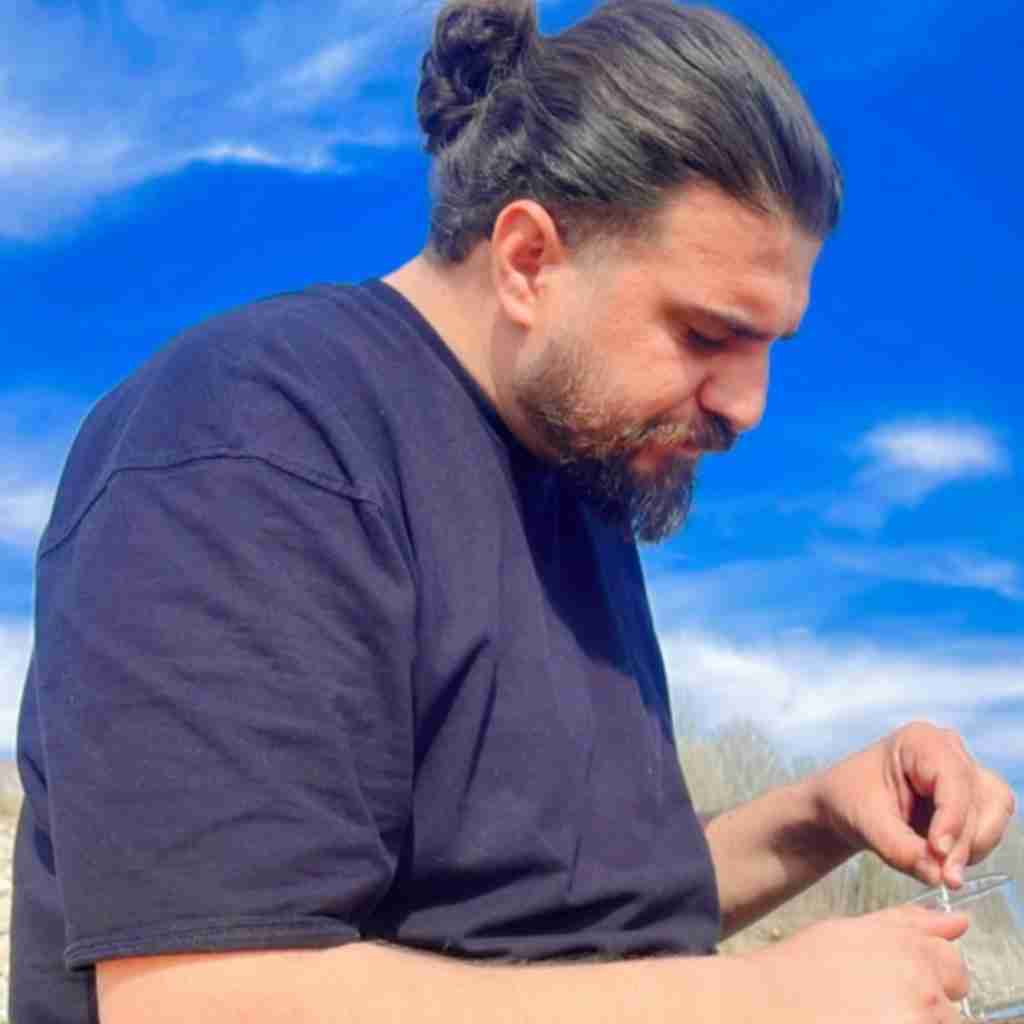 آریا بختیاری چک یوری