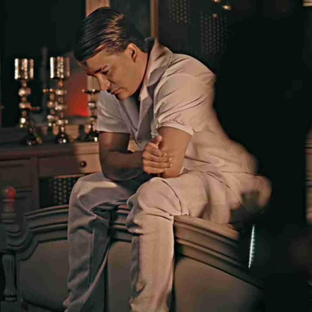 میلاد راستاد میزنه بارون من با حال داغون میزنم از خونه