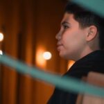 دانلود آهنگ سرت گرمه الان دورتن همه یه روز که دیره از مرتضی وکیلی