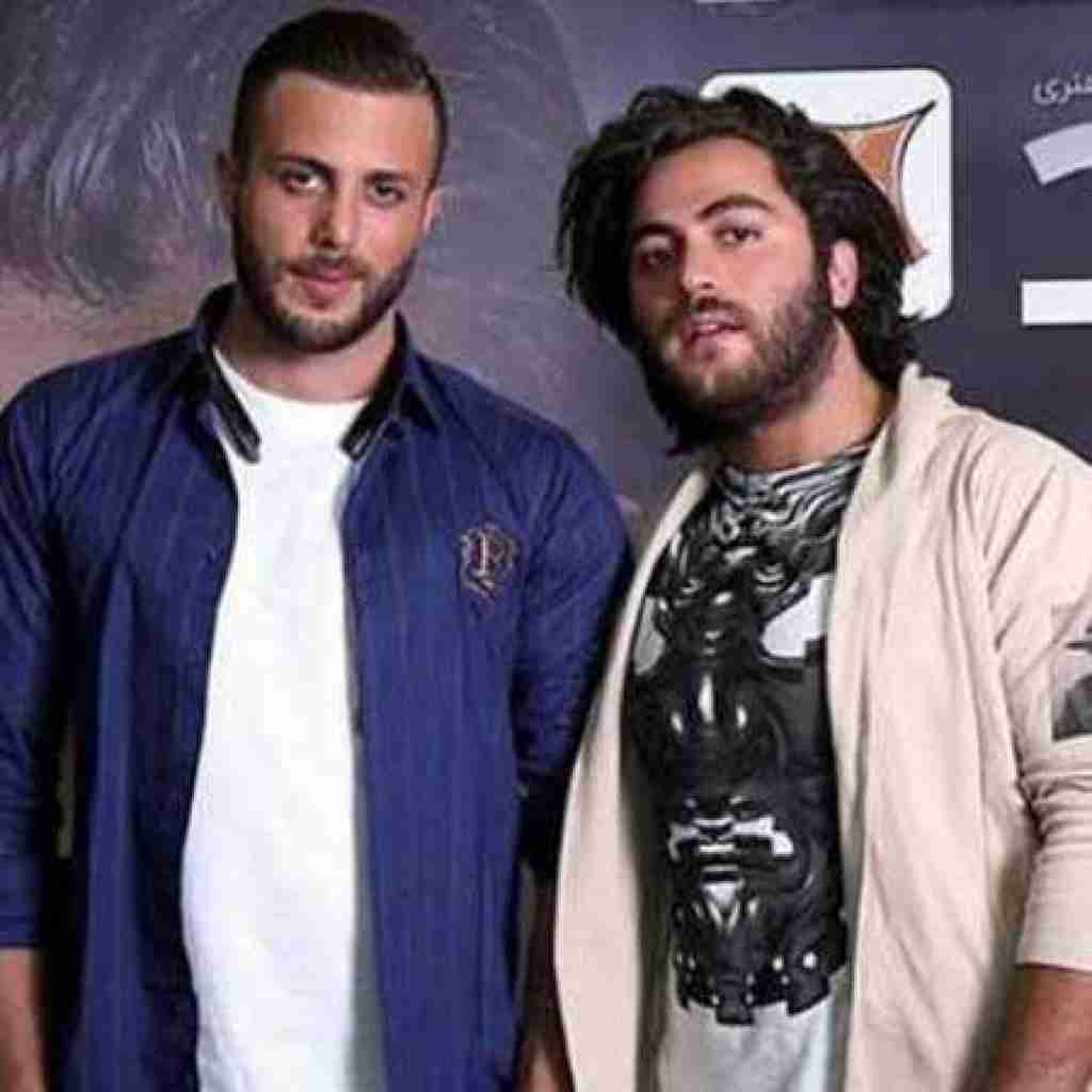 مسیح و آرش ﺑﻪ ﻋﺸﻖ ﺗﻮ ﻧﺼﻒ ﺷﺒﻰ زدم ﺑﻴﺮون