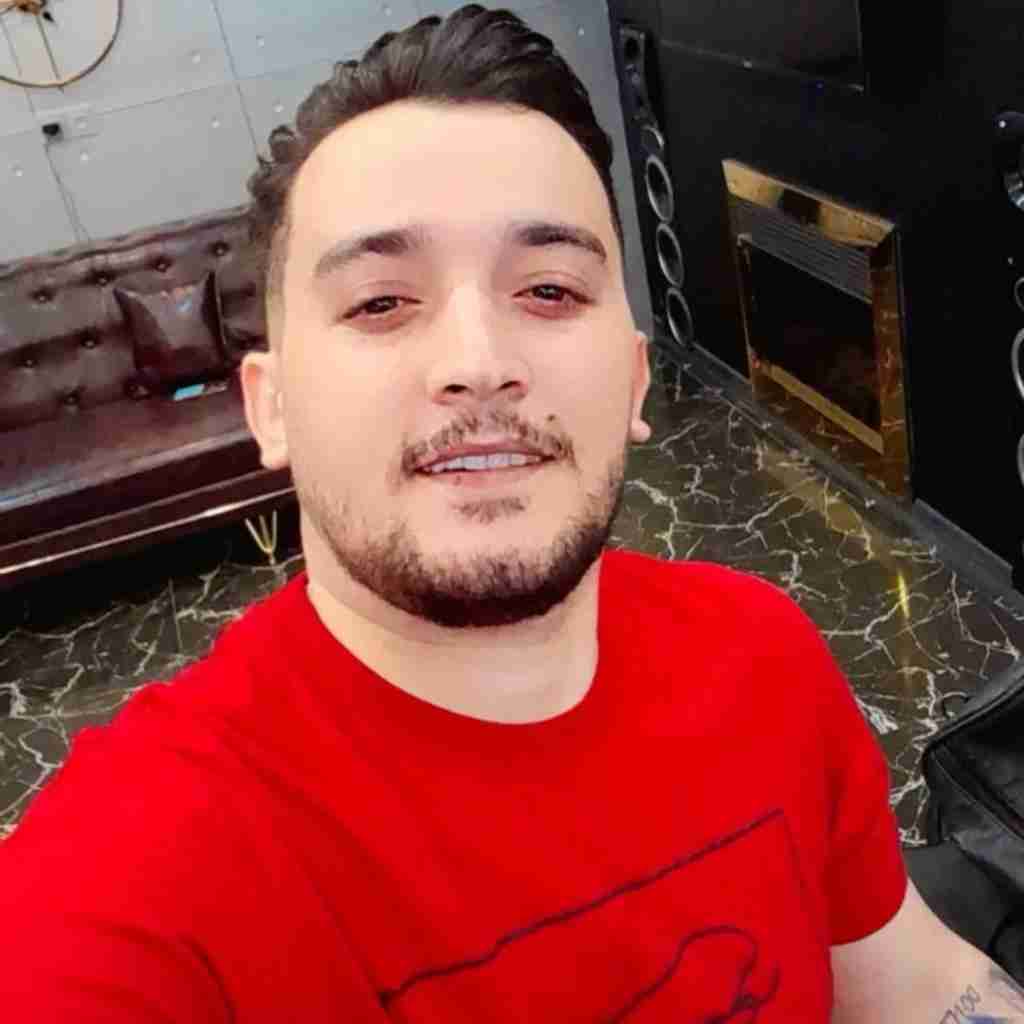 هومن آدینه کم پلک بزه بیل تا کمی سیل بک چشم