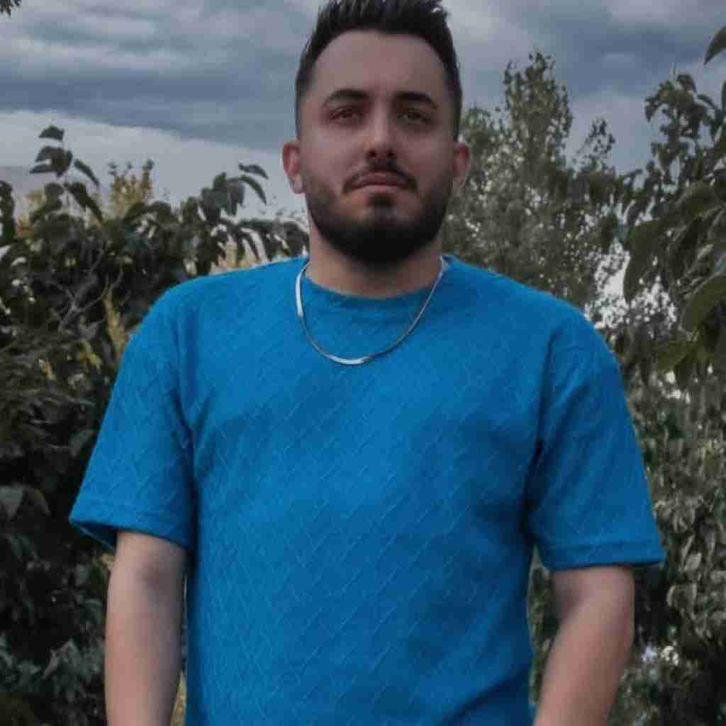 محمدرضا عشریه تو گلی