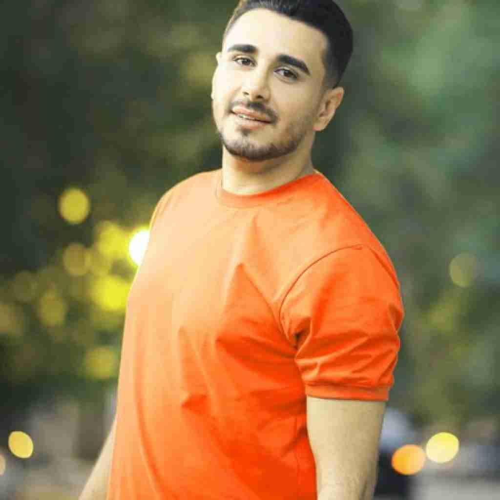 سینا پرهیز تو پیر و پیغمبر و خدامی مه آیم تونم