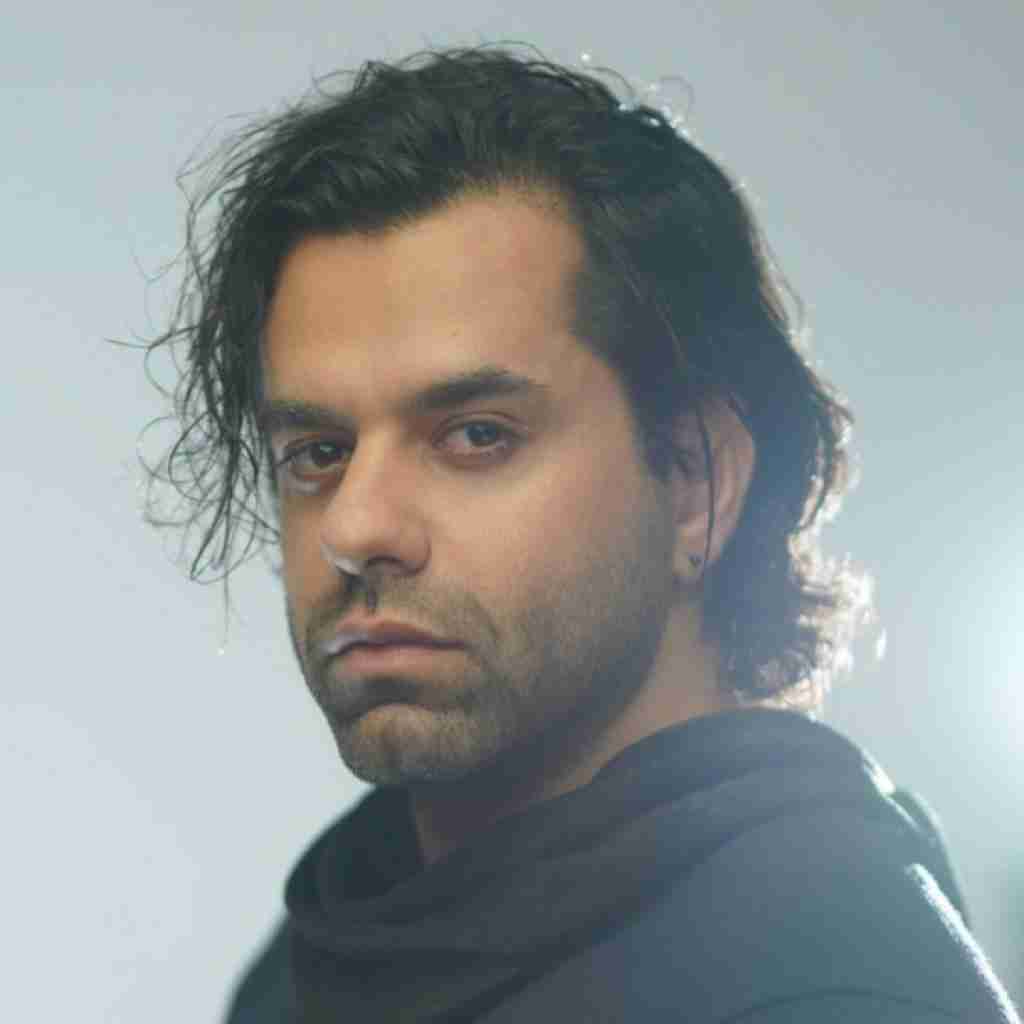 رضا بهرام جوونیت پای من رفته کسی مثل تو نیست