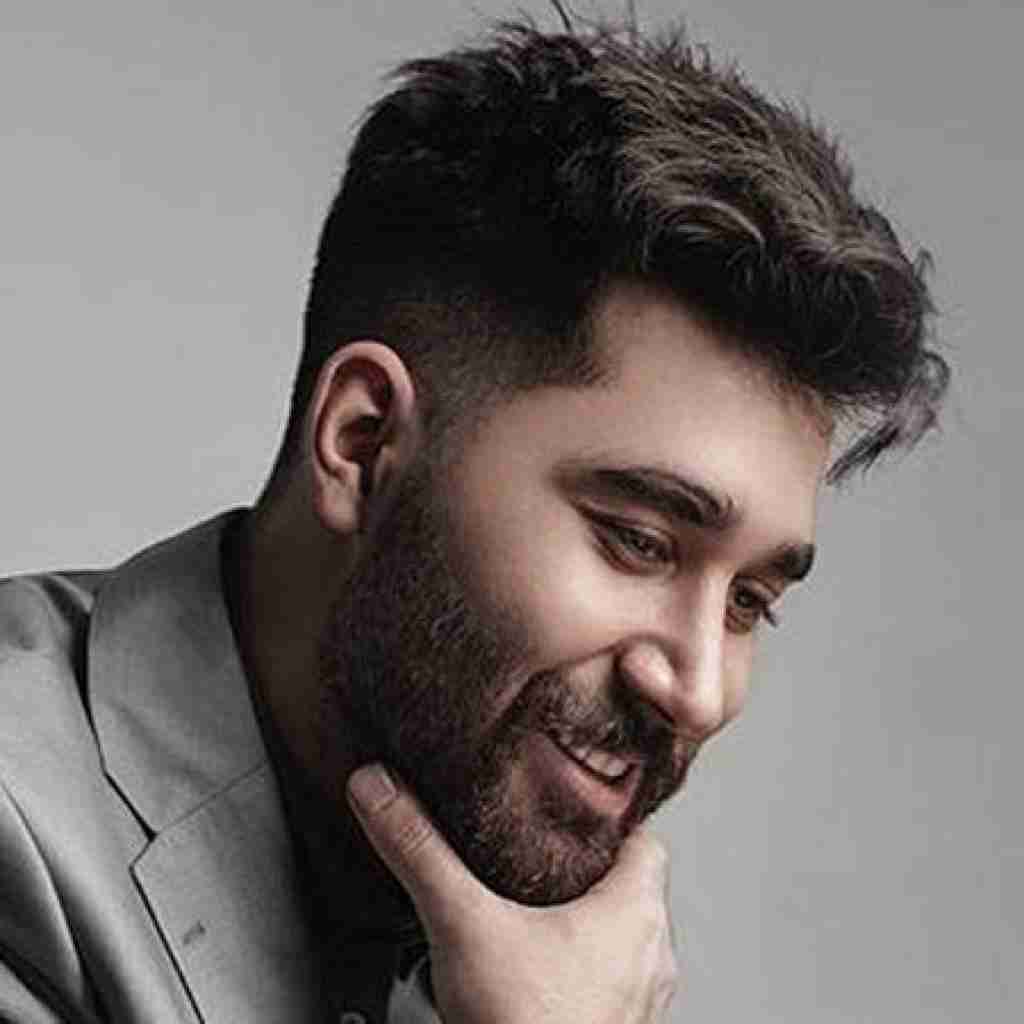 علی یاسینی بیا خودم میدم پا به تلت