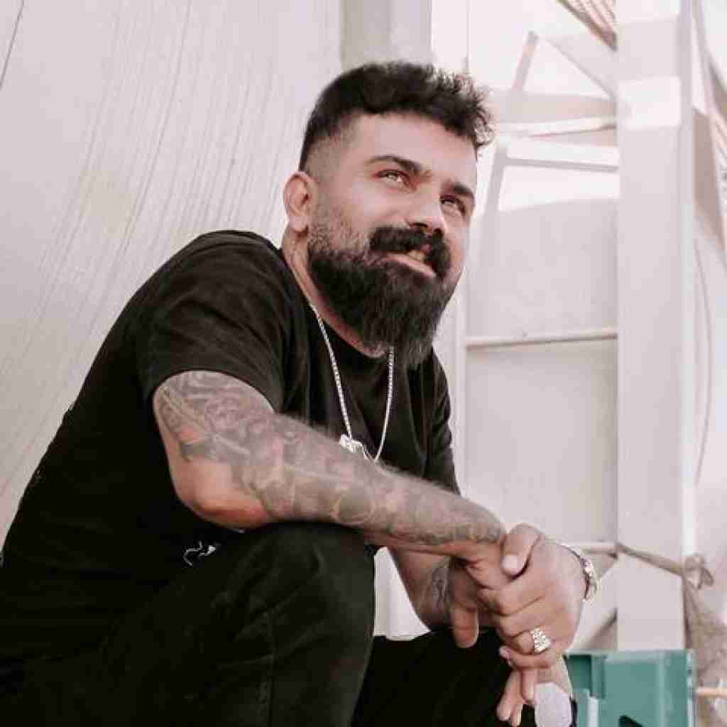 فرهاد جهانگیری کجا بگردم درمان دردم ای خانه بی تو مثل زندانه