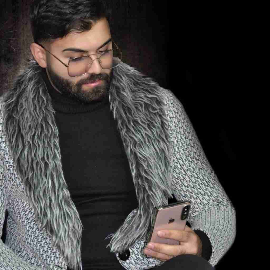 امیر شهرایینی نگم از اون چشم ناز از سیگار رو لبات نگم از دلتنگیام