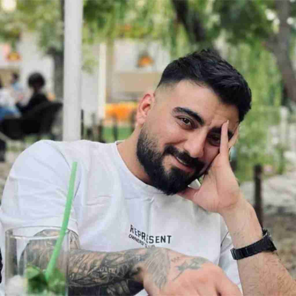 رامین تجنگی به دختره میگم کلاچ بگیرم بهم دنده میدی