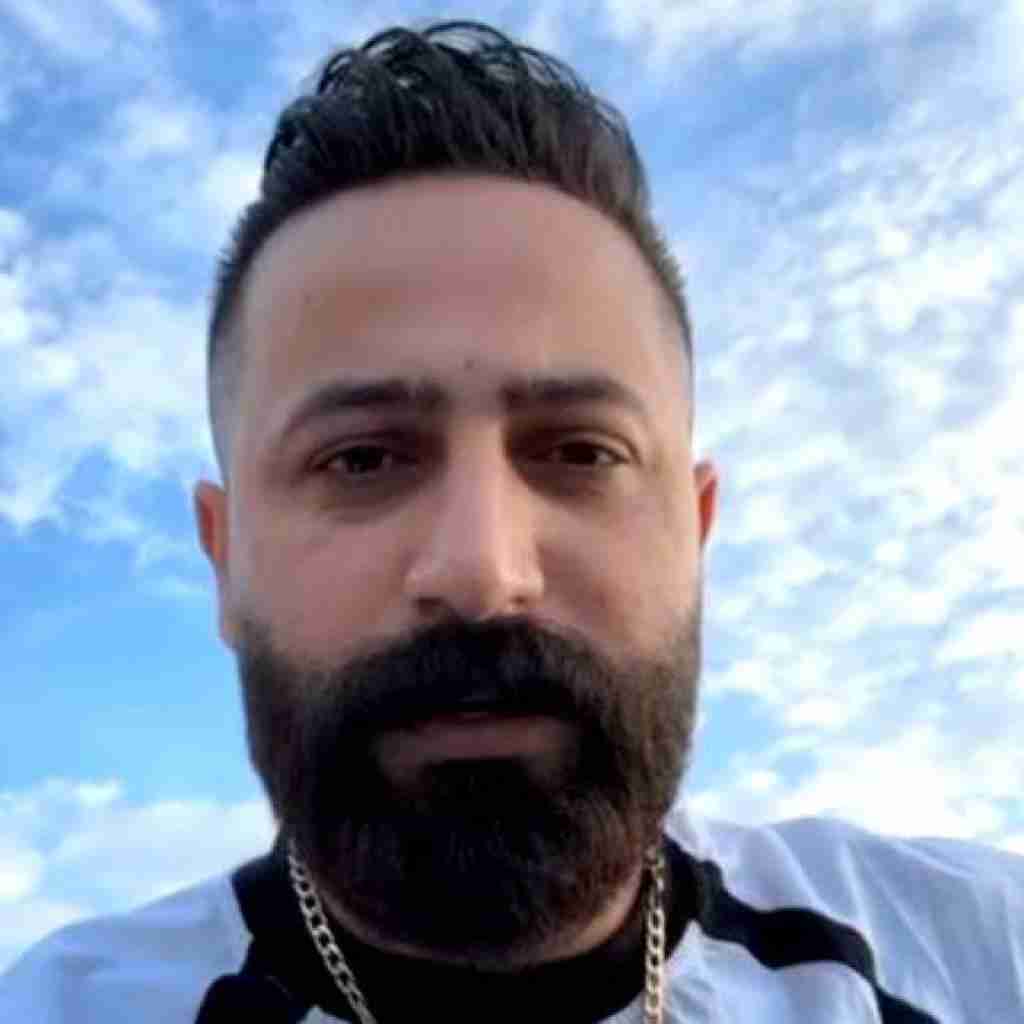 وحید مرادی ﺗﻮ اﻳﻦ ﺷﻬﺮ دل ﻣﻪ