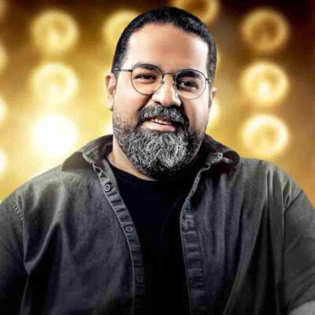 رضا صادقی دنیا رو من میخوام چیکار ماه شبای من تویی