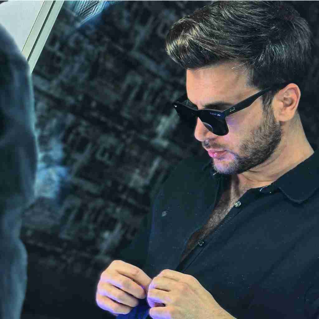 فرهاد نامداری کی بشه خانم به ما پا بده انقدر خوشگله که خدا بگه