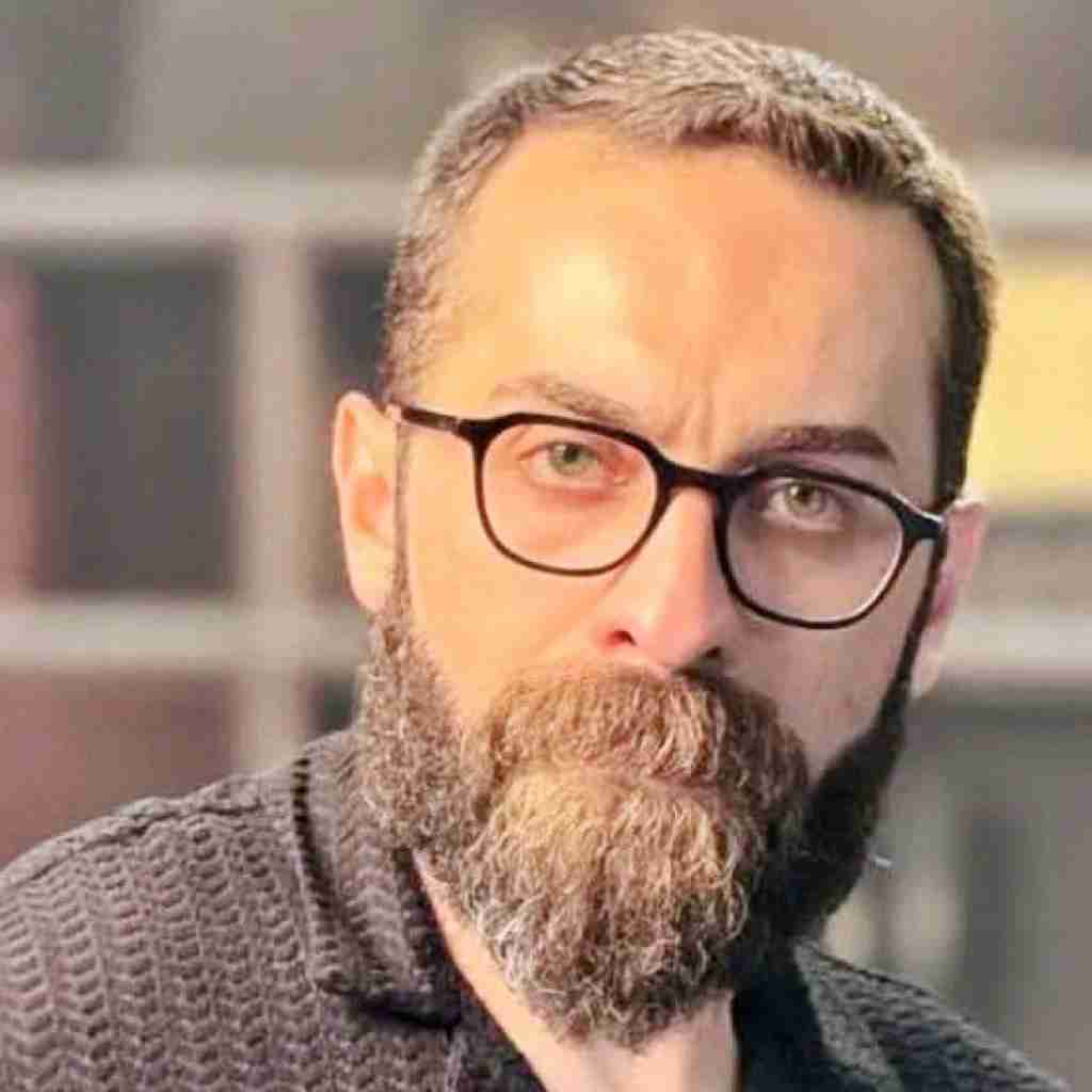 شهریار پیروزفر تردید