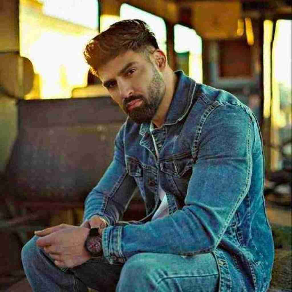 محمد محرمی ﺑﻪ ﻟﺐ رﺳﻴﺪه ﺟﻮﻧﻢ ﺑﻴﺎ ﭼﺸﻢ و ﭼﺮاغ ﺧﻮﻧﻢ