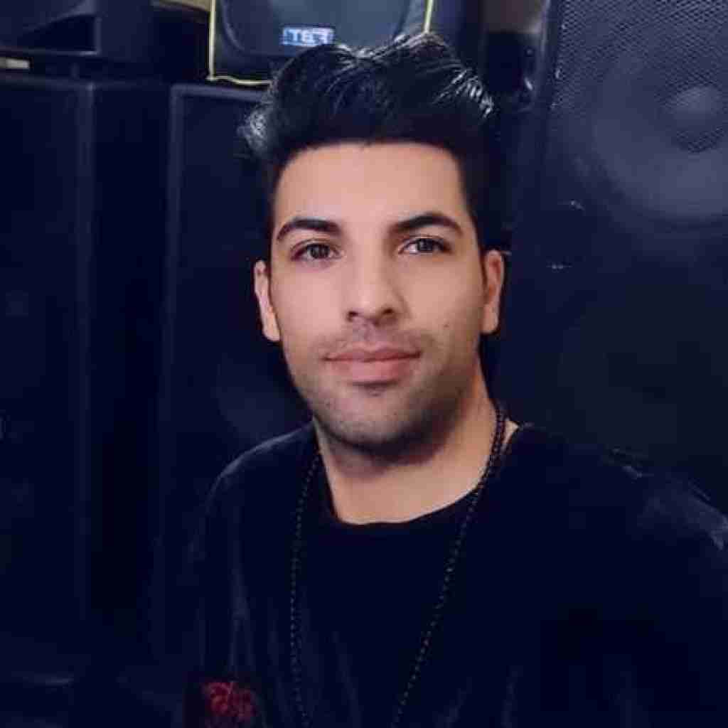 احسان آزادی دیبوکائین