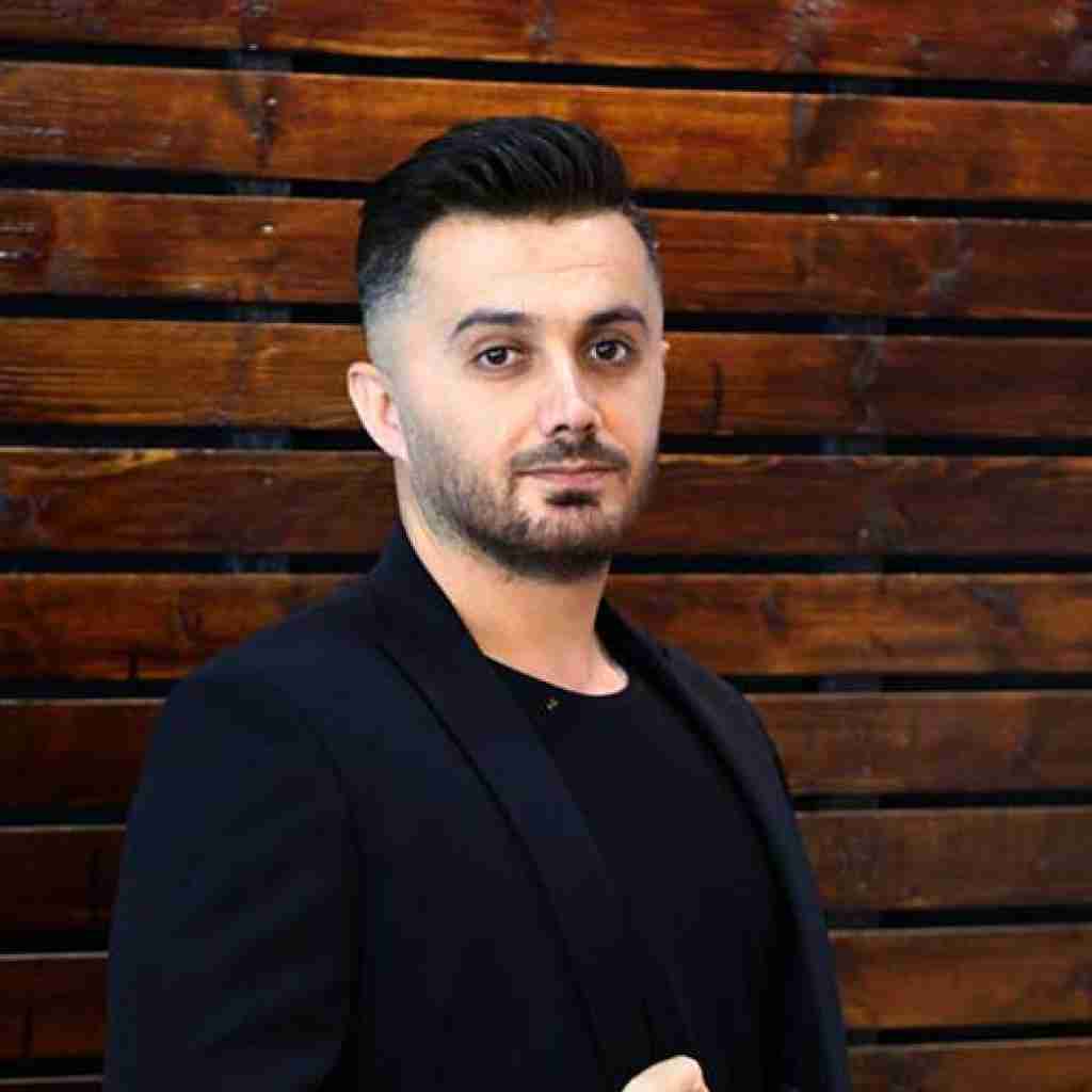 ابی عالی ماه کامل