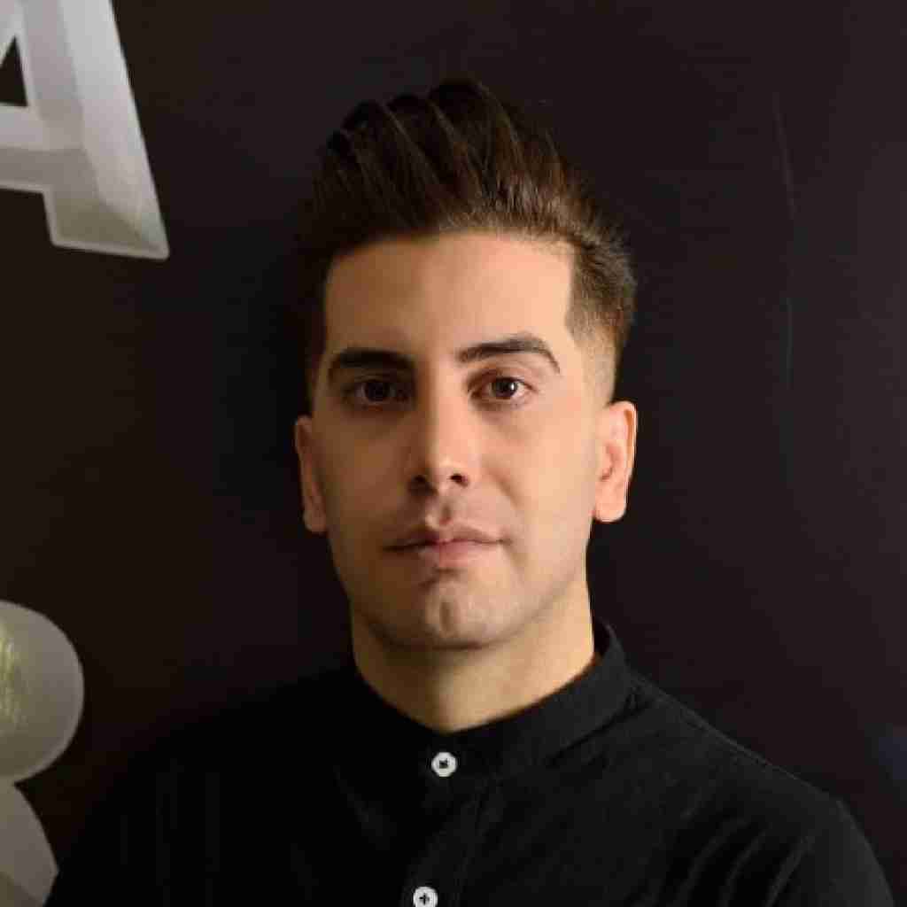 فرشاد آزادی دور ور مه نایدن