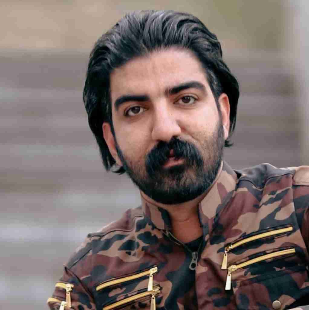 میلاد غلامی و پشت یک خوین کیمن