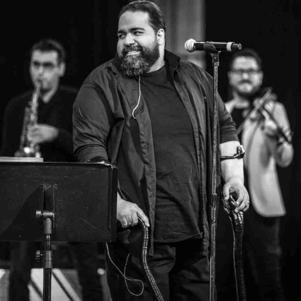 رضا صادقی قربون خندت برم