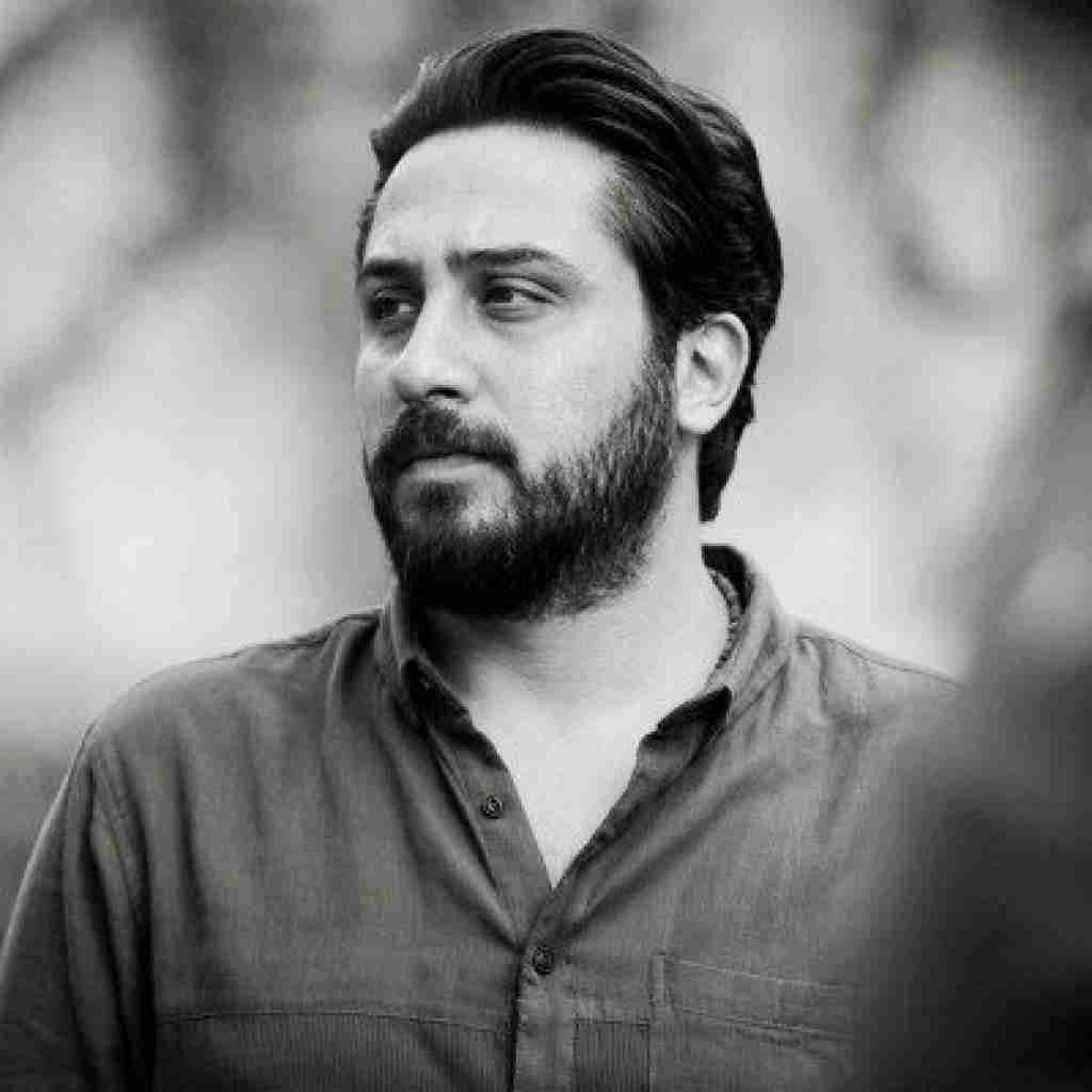 روزبه بمانی چند سال از امشب بگذره