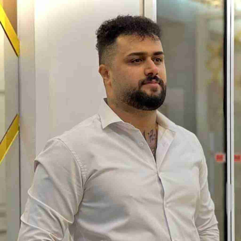 بهنام حسن زاده ساکت و سرد