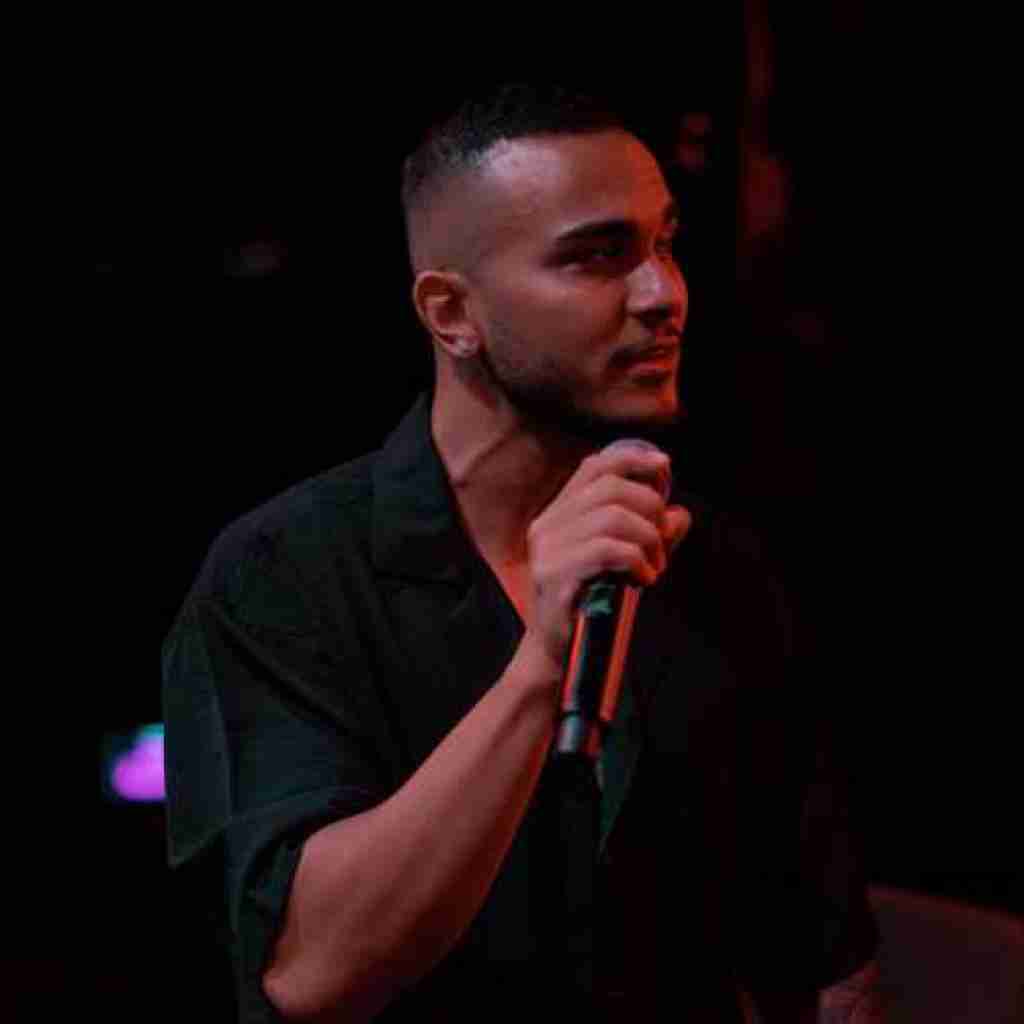 مهیار تنها اومدم تنها ام میرم میاد تو قبر فقط تتوی شیرم