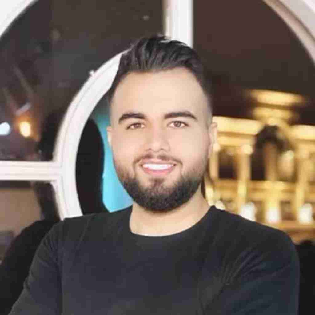 شاهین بنان ﭼﻨﺪ ﺷﺒﻪ ﺧﻮاﺑﻢ ﻣﻴﺒﺮه ﭘﺎ ﮔﻮﺷﻰ ﻫﻨﻮ ﺧﺎﻣﻮﺷﻰ