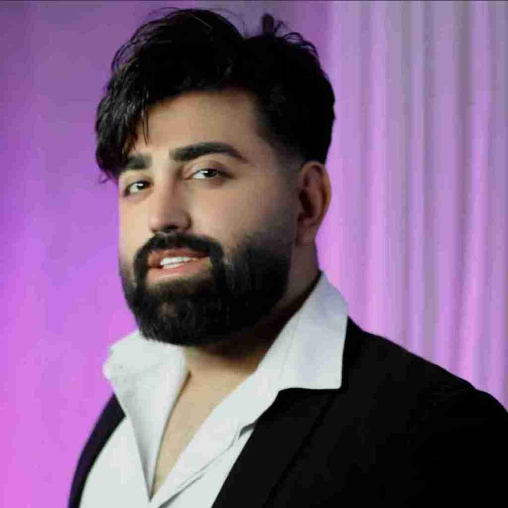 مهرداد تاجیک پروانه