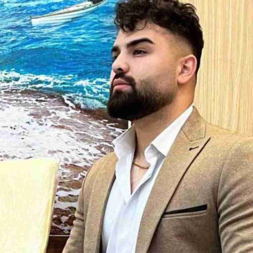 امیر شهرایینی در به در