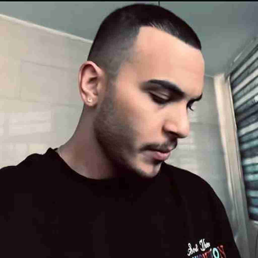 مهیار دیگه رسیده وقتش نرم یه جاهایی رو