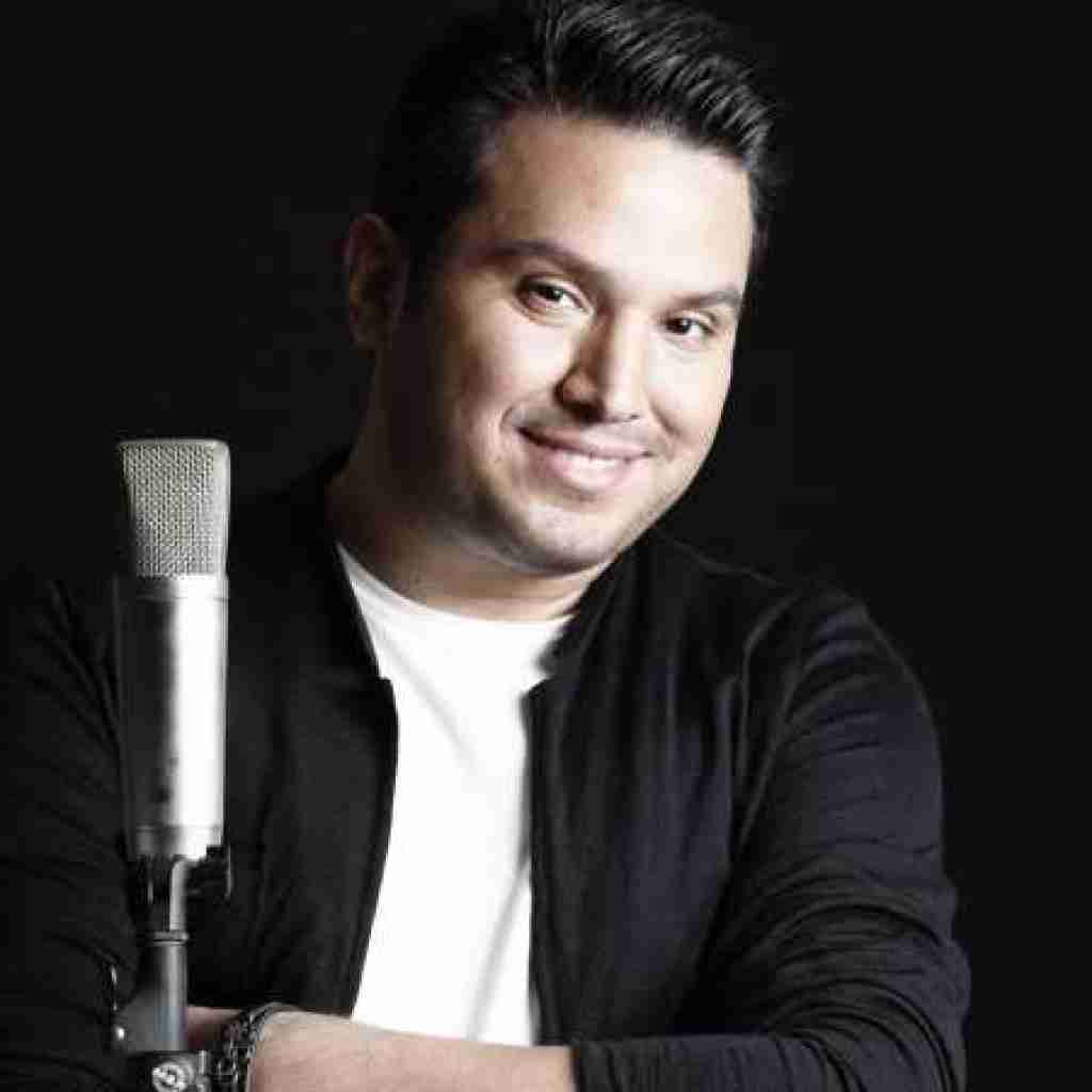 بابک مافی از در ﺗﻮ ﺑﻴﺮوﻧﻢ ﻛﻨﻰ از ﭘﻨﺠﺮه می آیم