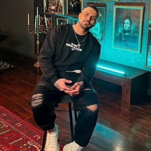 کیوان رفتی کنارش شده بودی یارش